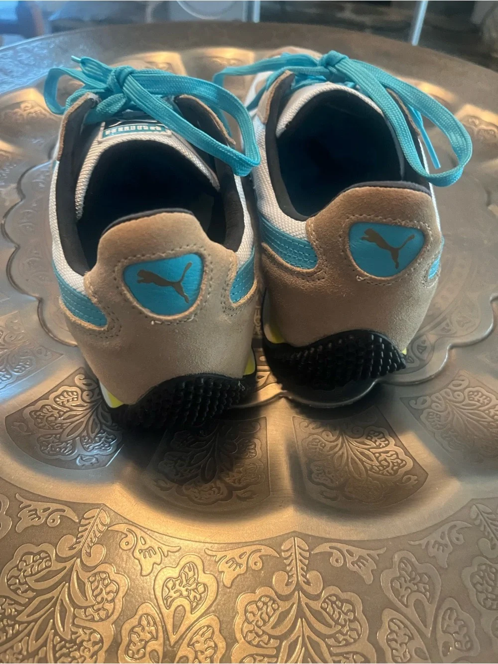 Puma Men's Beige and White Sneakers with Turquoise Laces